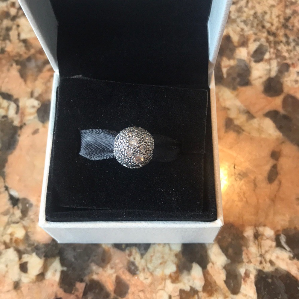 Authentic Pandora Cosmic Clip. NEW